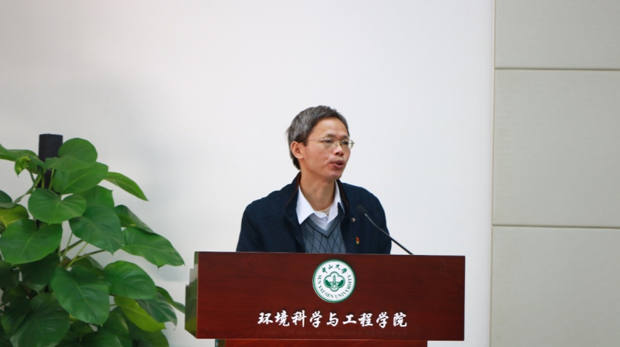 （图1）